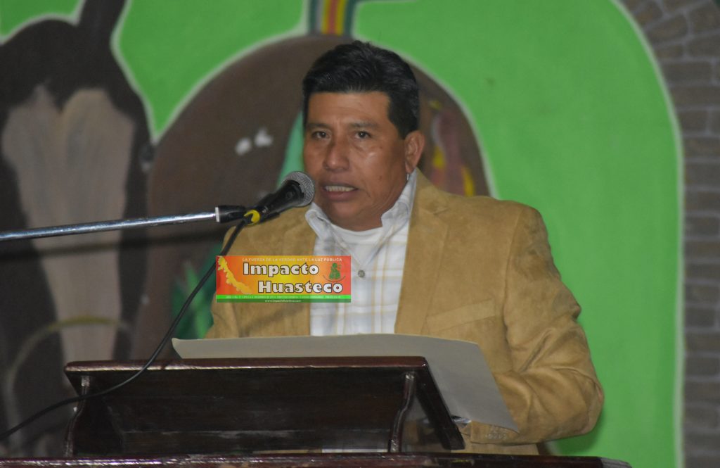 Comparece Francisco Javier Martínez Reyes ante la sociedad del municipio de Ixcatepec