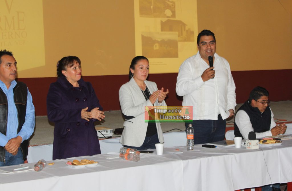 Fernando García Castillo hace entrega de su 4º informe anual de gobierno en Huayacocotla