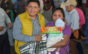 Entregan cobijas a familias más desprotegidas en Ixcatepec