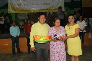 Festeja el DIF Municipal Día de la Familia en Ixcatepec