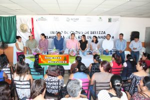 Alcalde de Chicontepec entrega apoyo a panadería y belleza en Nuevo Parajes 