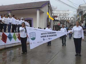 Conmemoran el 208 Aniversario de la Independencia de México con un magno desfile en Chicontepec
