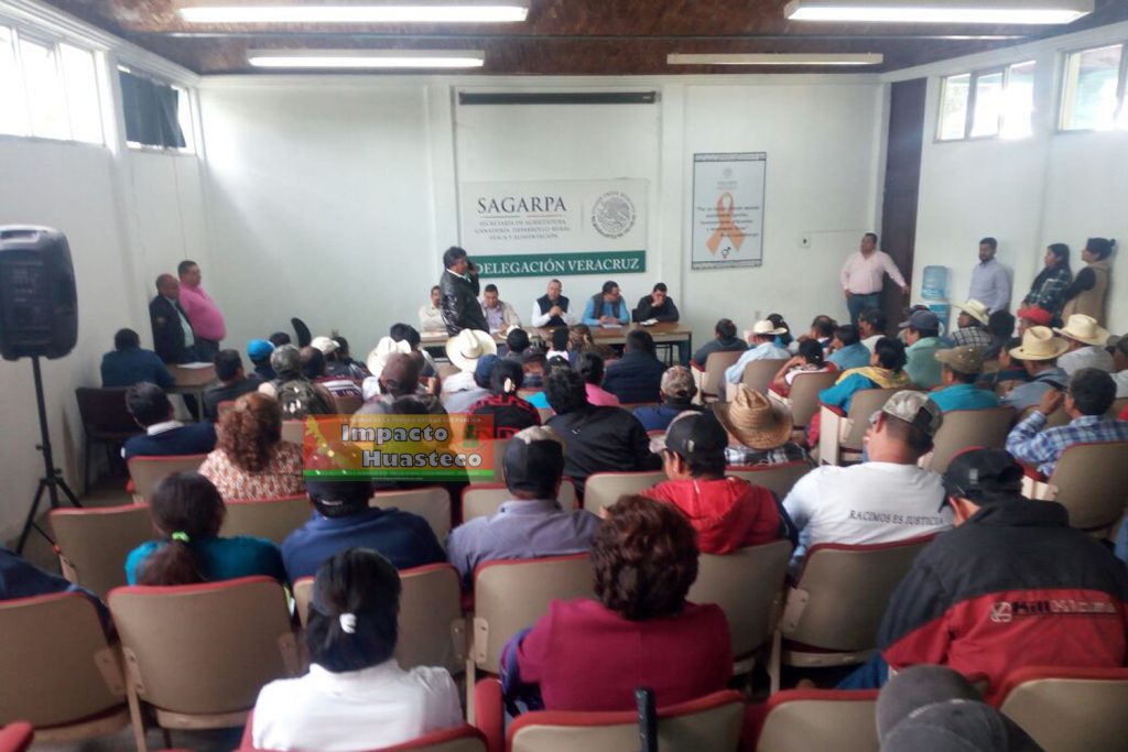Delegados federales atienden a manifestantes de RACIMOS, se logran acuerdo satisfactorio