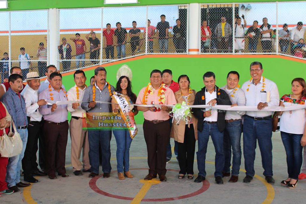 Inaugura Pedro Toribio salón de usos múltiples en Chicontepec