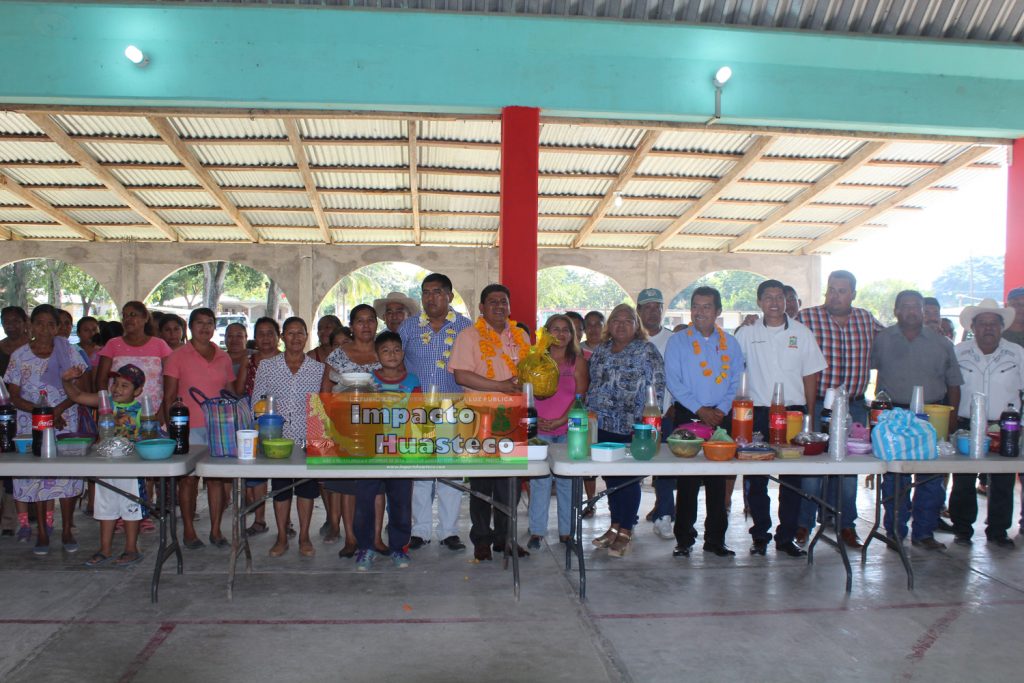 Entregan pisos firmes en la localidad de Pastoría y Pepeyocal – Impacto Huasteco