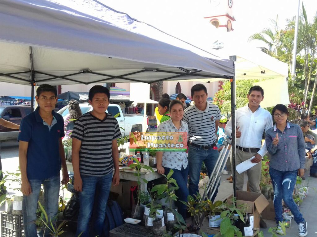 Estudiantes de la unidad académica Tempoal ITSTA, realizan la segunda campaña anual "plantando una sonrisa"