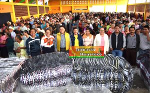 Entregan cobijas a familias más desprotegidas en Ixcatepec