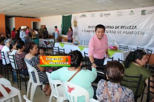 Alcalde de Chicontepec entrega apoyo a panadería y belleza en Nuevo Parajes 