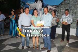 Premian en Ixcatepec a ganadores del concurso de la vaca lechera 
