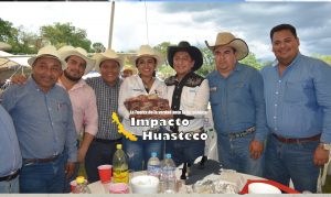 Participa alcalde de Chicontepec en cabalgata de San Nicolás Tolentino, en Chalma
