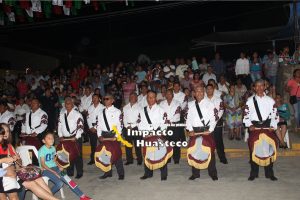 Miles de ixcatepequenses vibraron con David Guzmán a la voz de “Viva México”