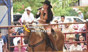 Participa alcalde de Chicontepec en cabalgata de San Nicolás Tolentino, en Chalma