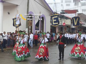 Conmemoran el 208 Aniversario de la Independencia de México con un magno desfile en Chicontepec